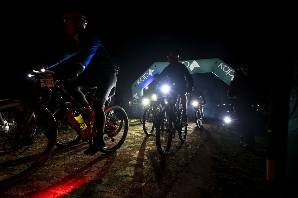 A 2 am start at Glencairn Farm means that most riders will get to the Umkomaas Valley descent in daylight.